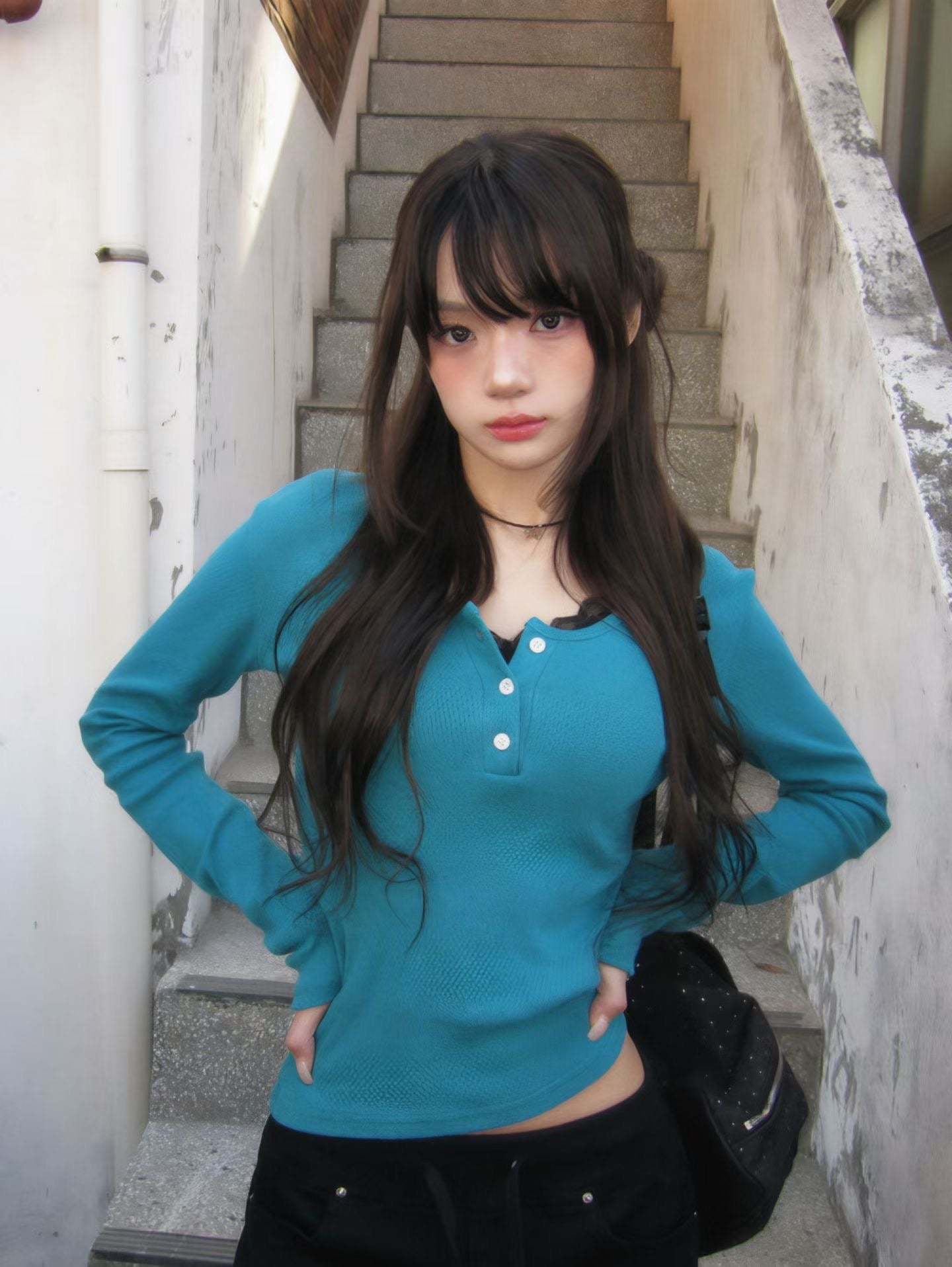 Spring Eyelet Punching Basic henley neck T-shirt