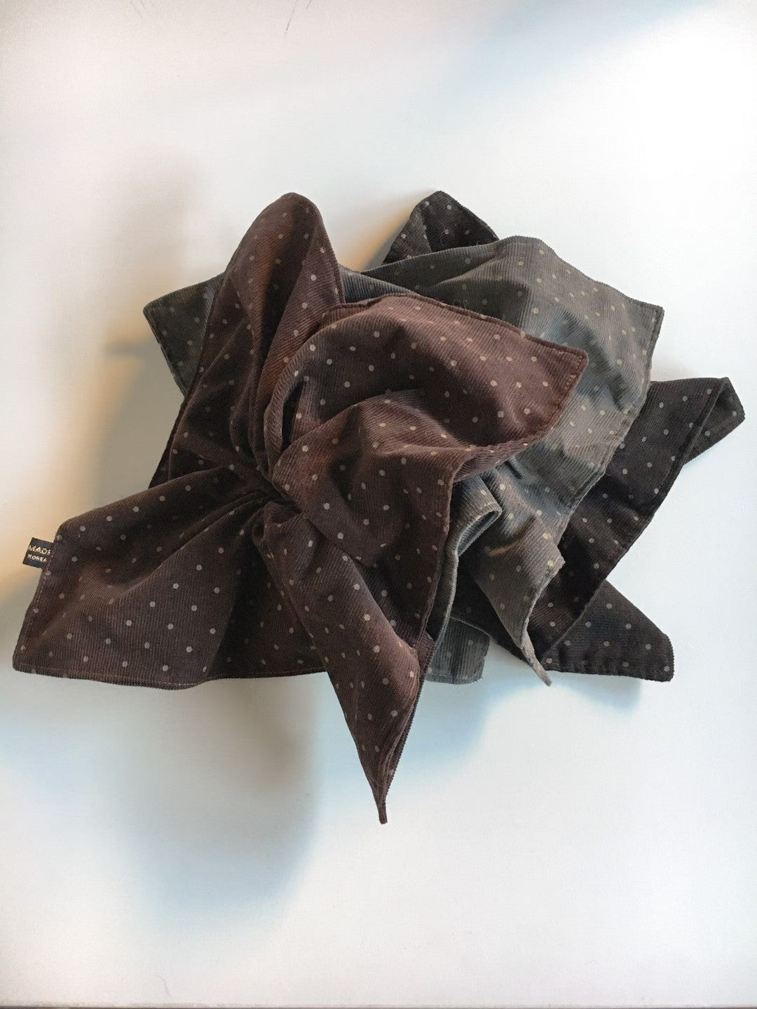 (XMAS PRESENT)  Half-Tight Square Scrunchie