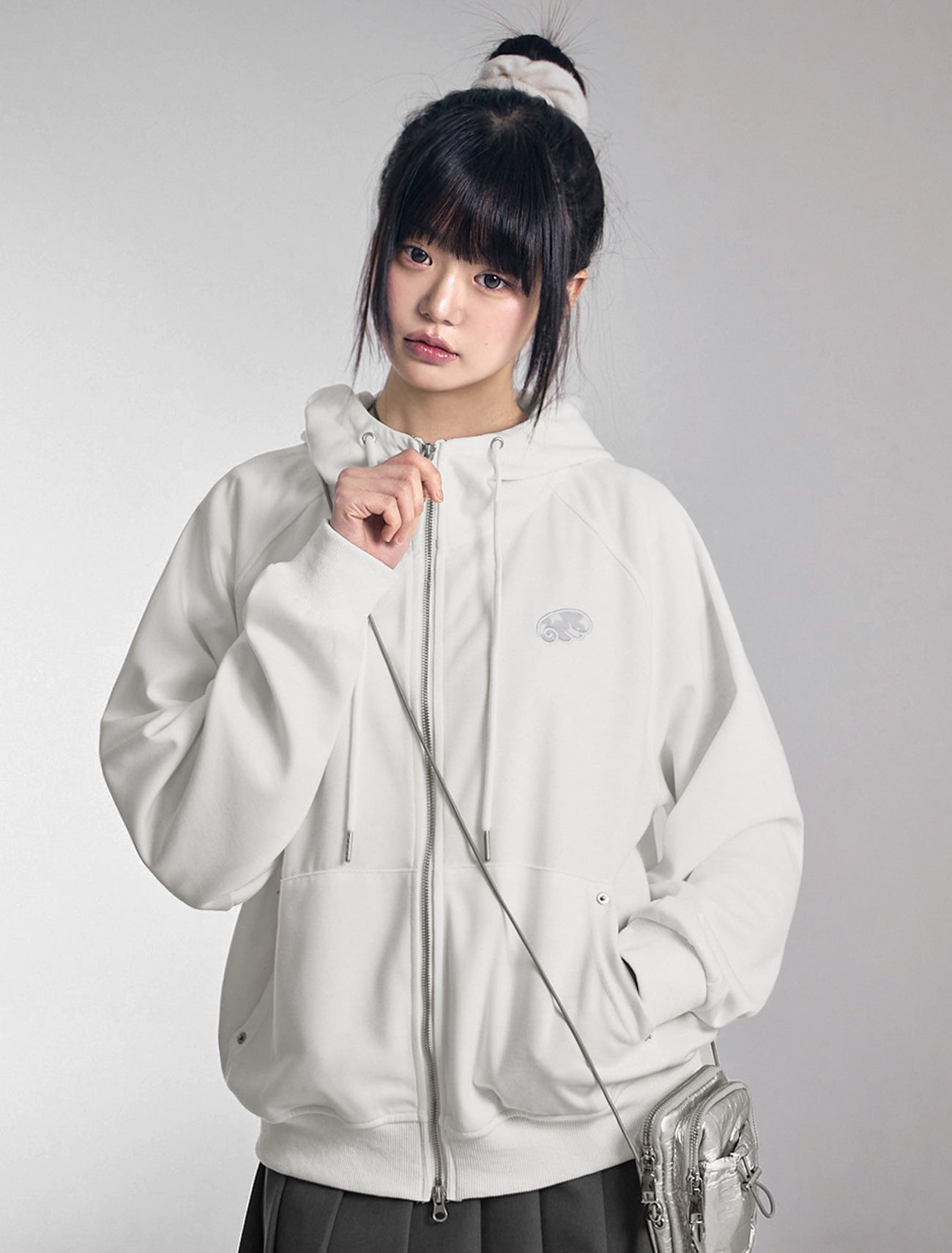 [LOOXP MADE]Angel embroidery patch high neck overfit hooded zip-up