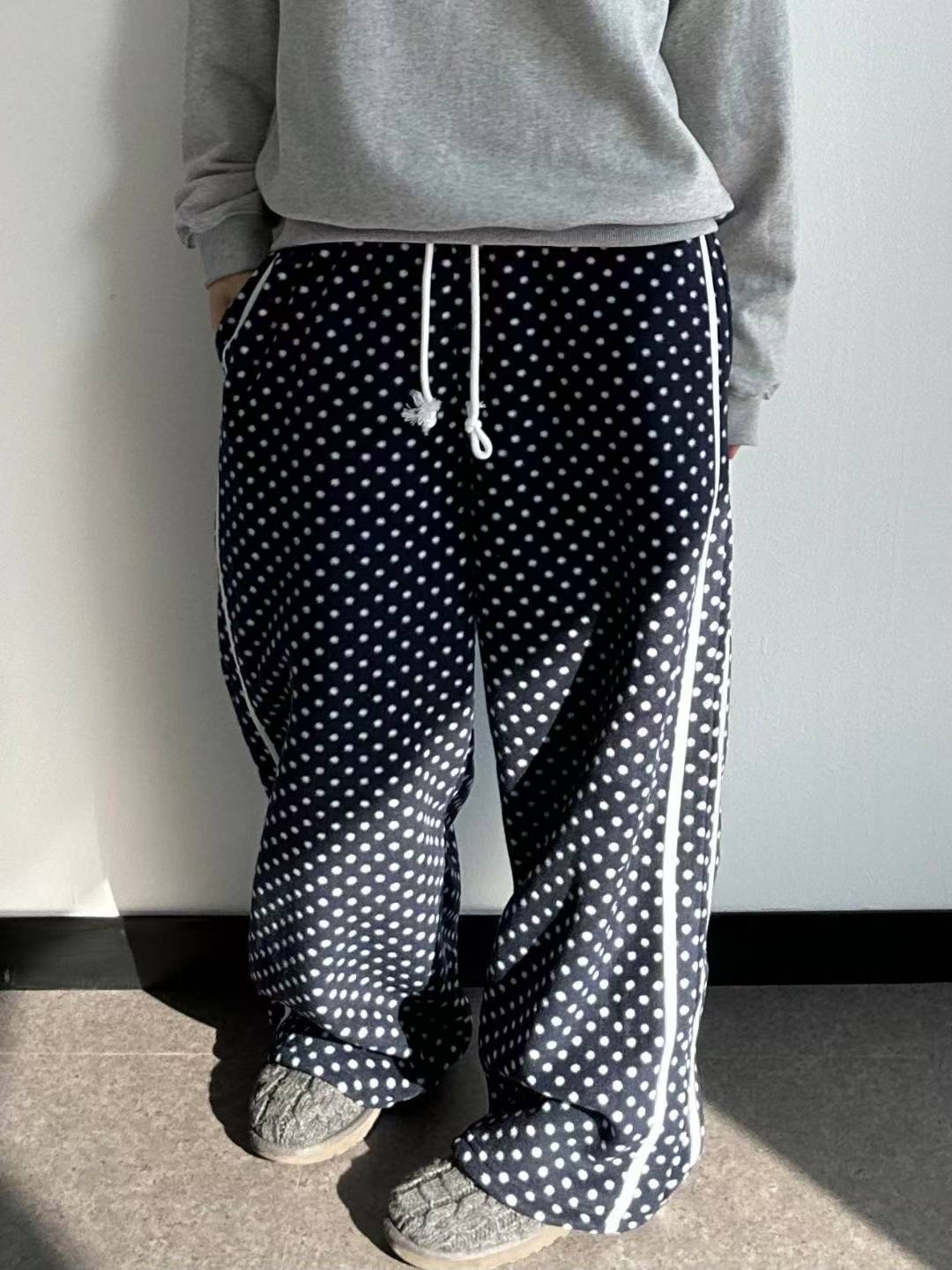 (DEC NEW) Polka dot double-sided brushed training pants