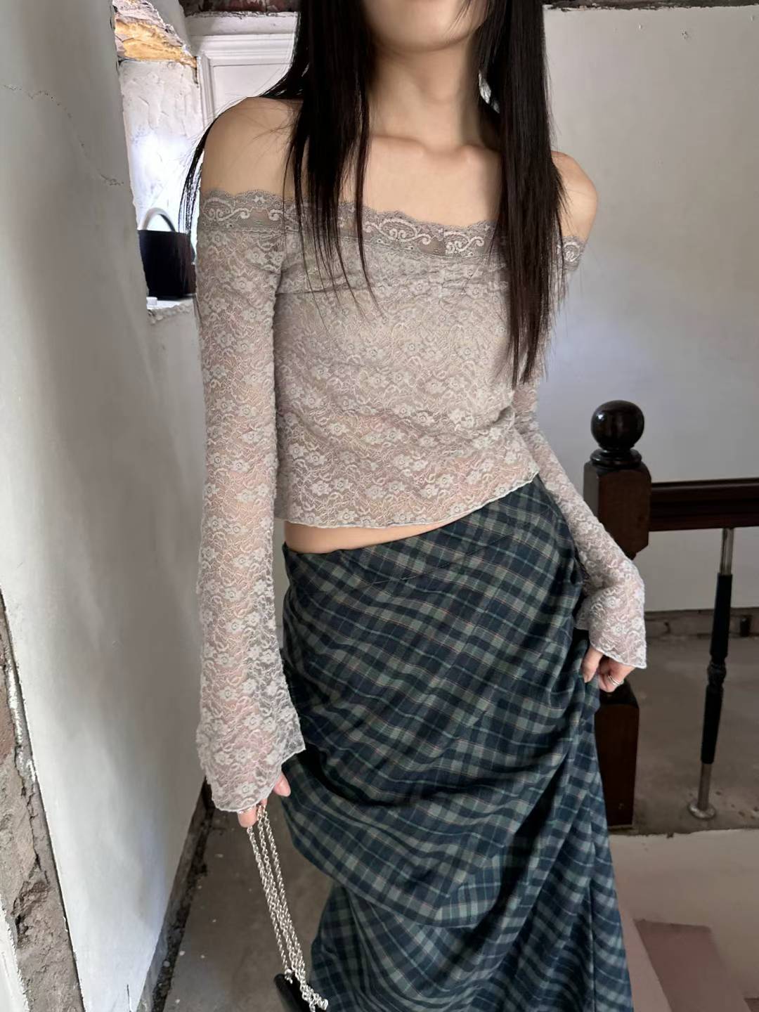 (BF NEW IN) Flare Lace Long Sleeve T-shirt