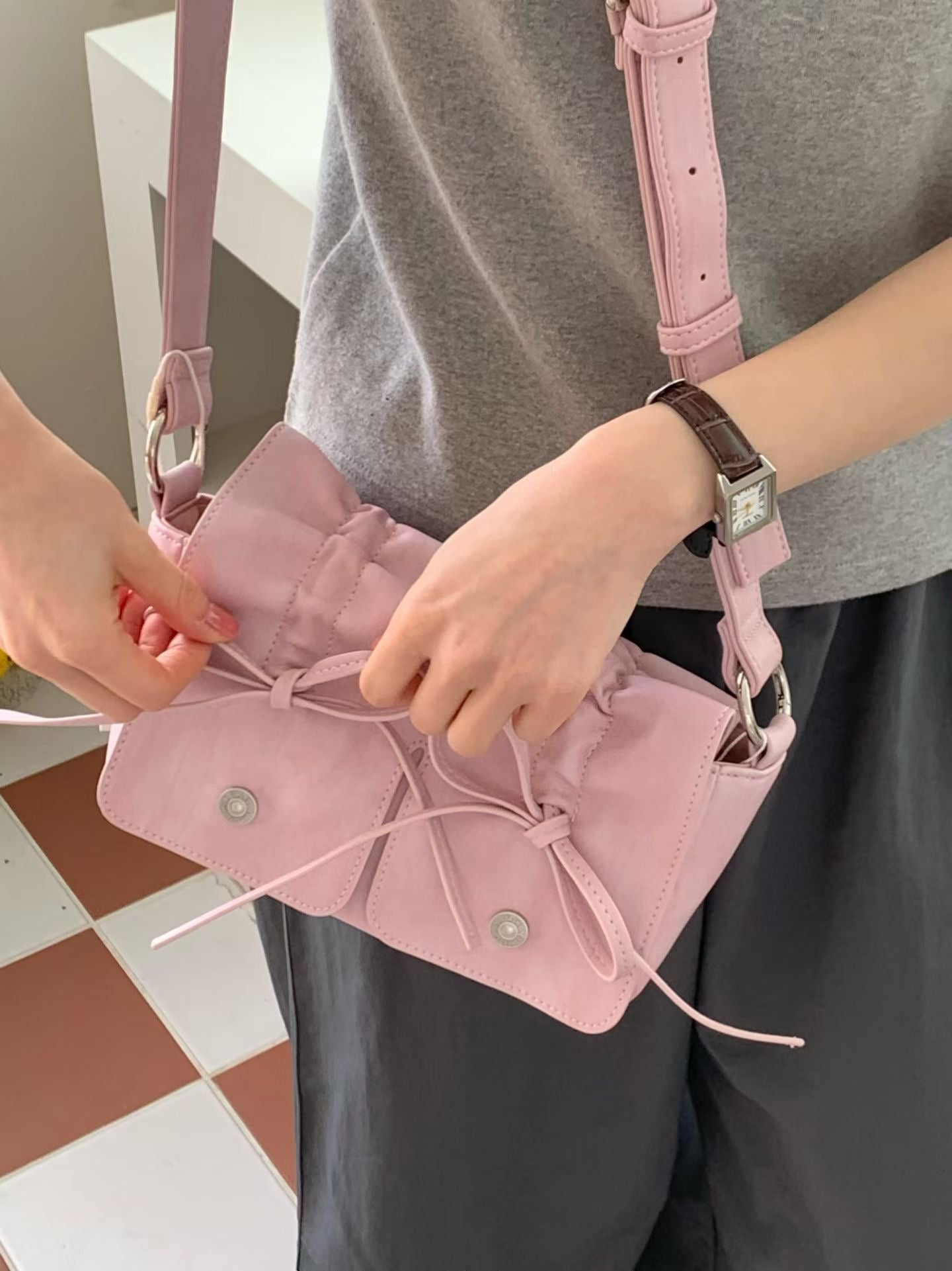 Pink Designer Brand Ribbon Leather Shoulder Bag (Large/Mini)