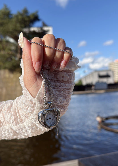 [Grumpy Stuff] Twinkle Heart Clock Long Necklace