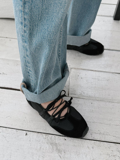 Ribbon Mood Sneakers (Black)