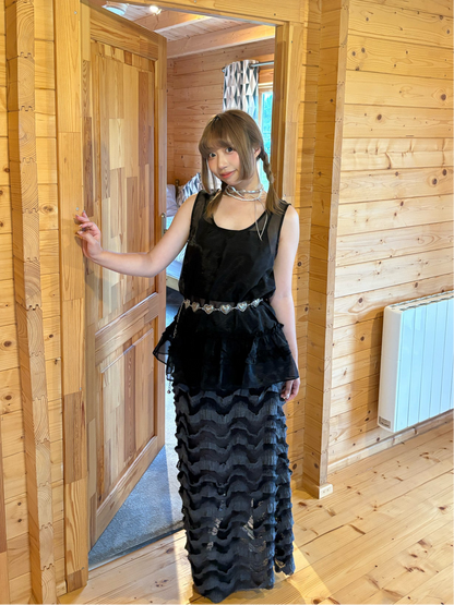 Lace CanCan Wave Skirt – Two-Tone Banded Waist with Slit (Black)