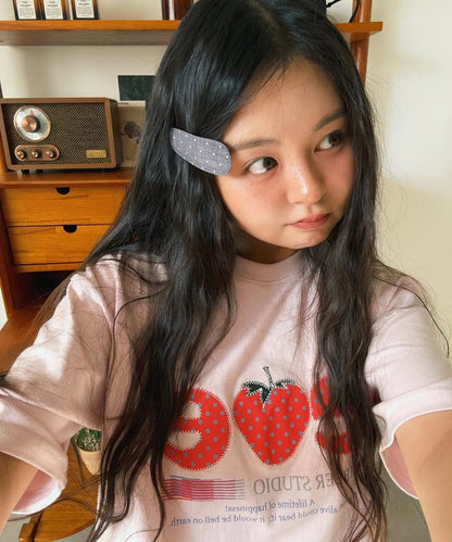 [Ambler] Strawberry Applique Embroidery Short Sleeve T-shirt (Oversize/Crop/2 Colours)