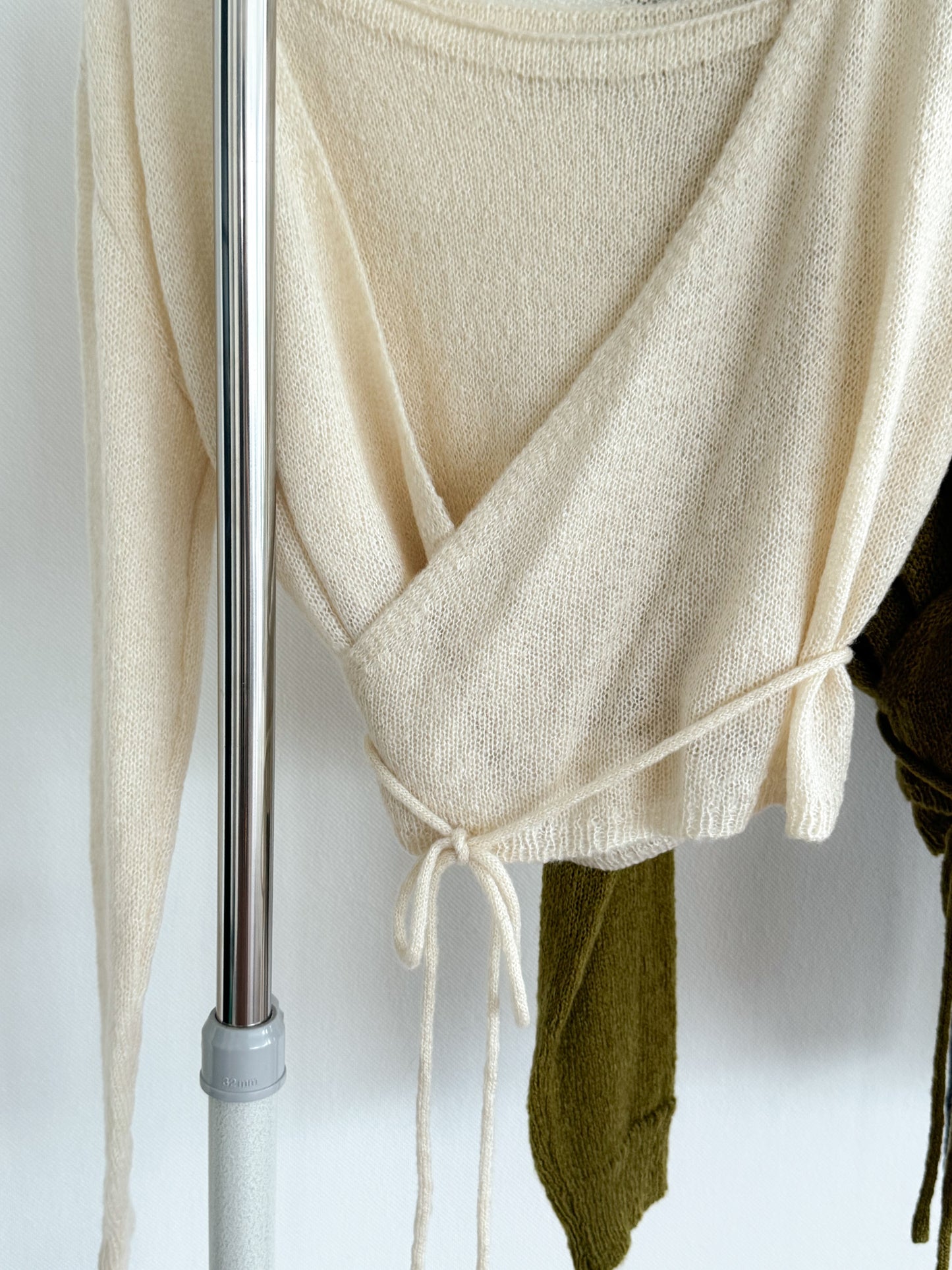 Knit Sleeveless Top and Cardigan Tie Set (Ivory)