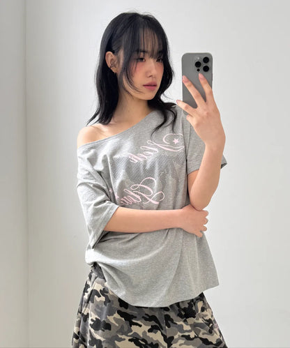 [SLEEKGLOW] Horse One-Shoulder T-Shirt [Gray]