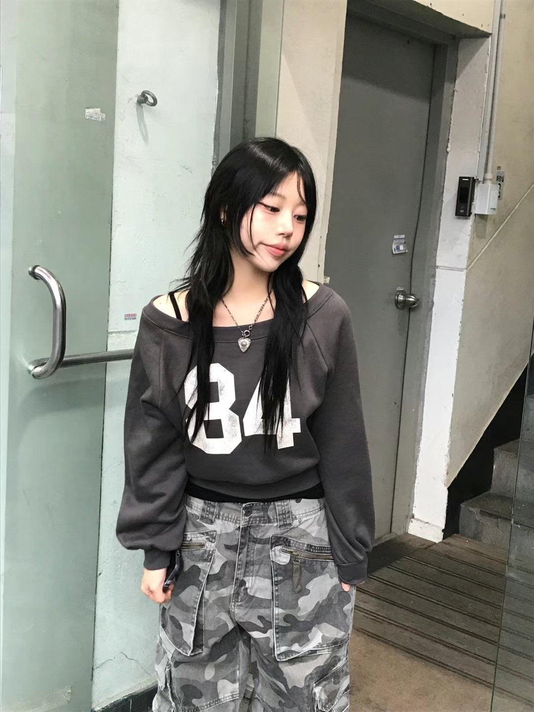 84 Raglan Off-Shoulder Crop Sweatshirt (Ink Grey)