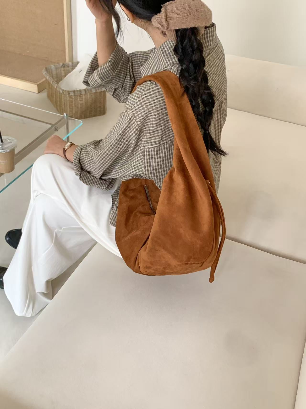 (BF NEW IN) Winter Croissant Ring bag