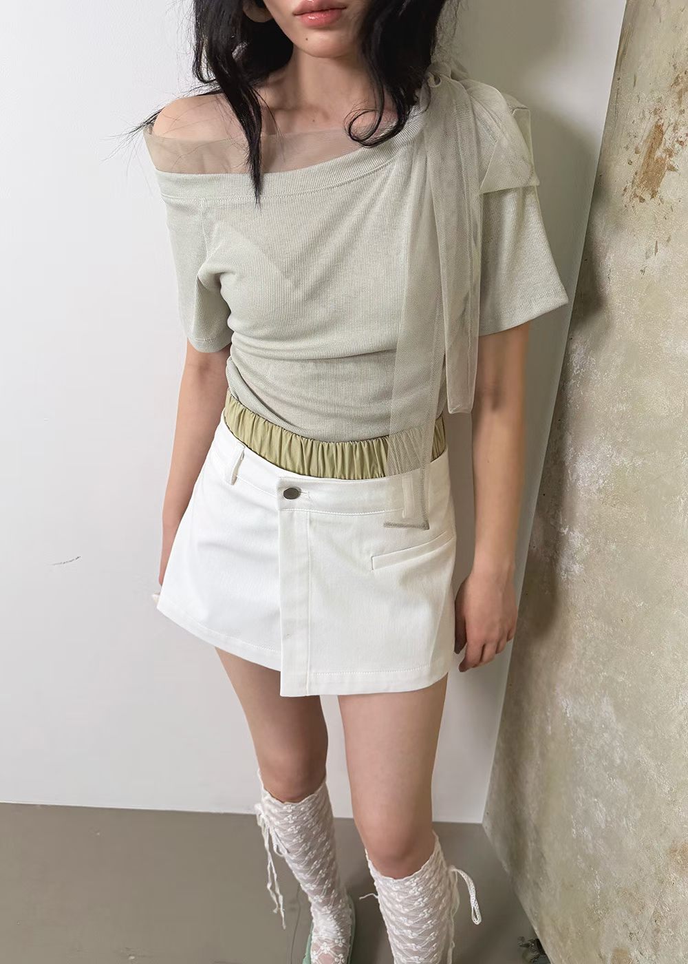 High End Mesh Asymmetrical Bow Off Shoulder Top(2Colours)