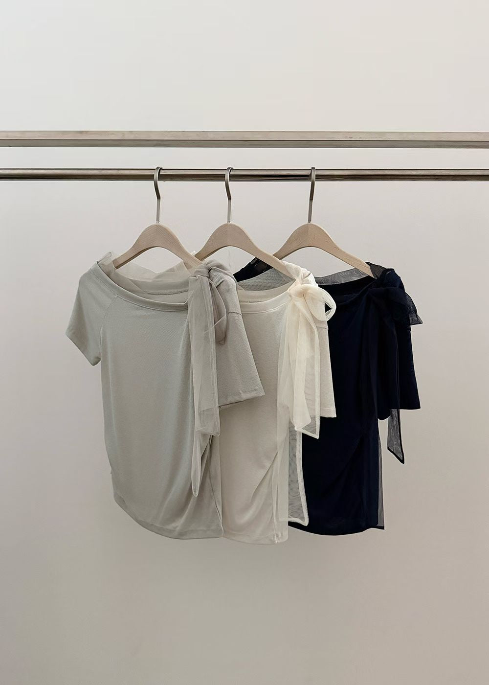 High End Mesh Asymmetrical Bow Off Shoulder Top(3Colours)