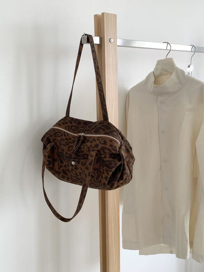 (BF NEW IN) Cozy Leopard Print Shoulder Bag