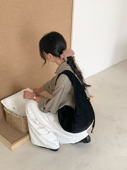 (BF NEW IN) Winter Croissant Ring bag