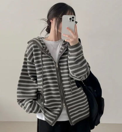 (BF NEW IN) Hooded zip-up with stripe pattern jacket