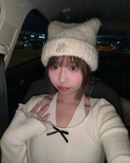 MLB PLUSH MEOWING BEANIE (Cream)