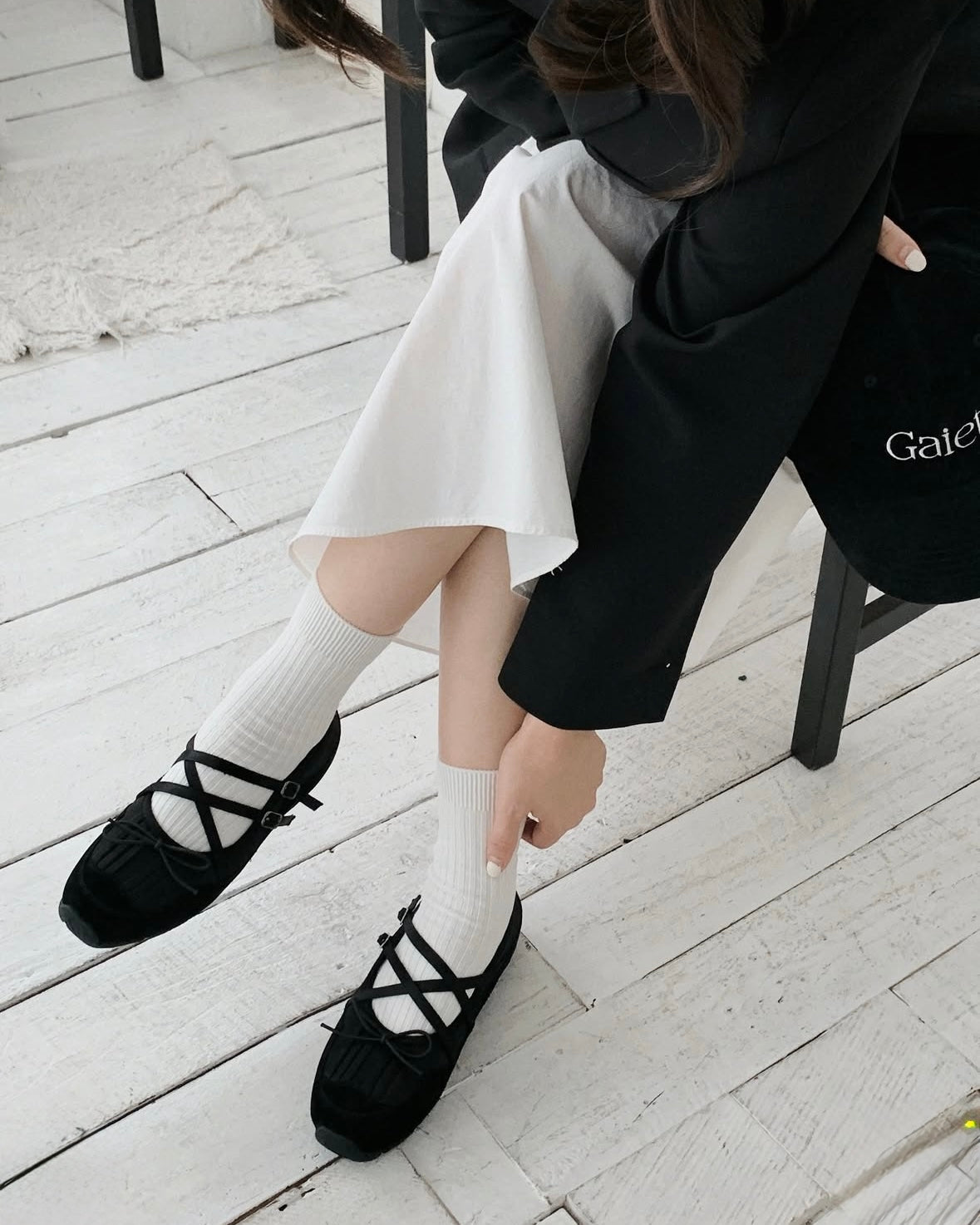 Fringe Ribbon Sneakers (Black)