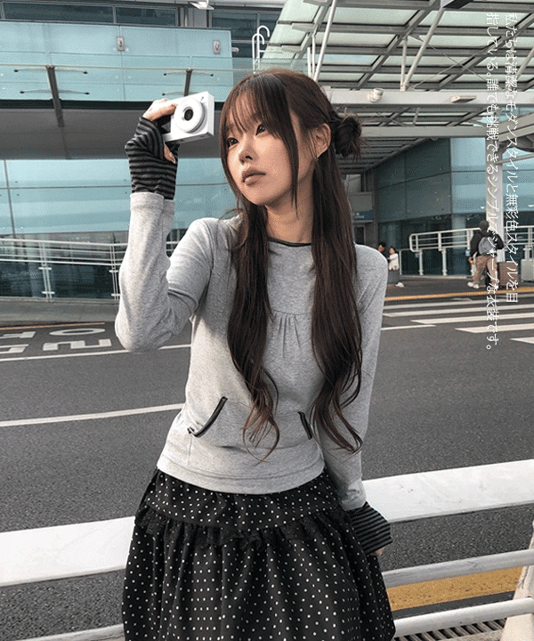 [anyonemore MADE] Almond Stripe Contrast Shirred Hoodie (2 colours)