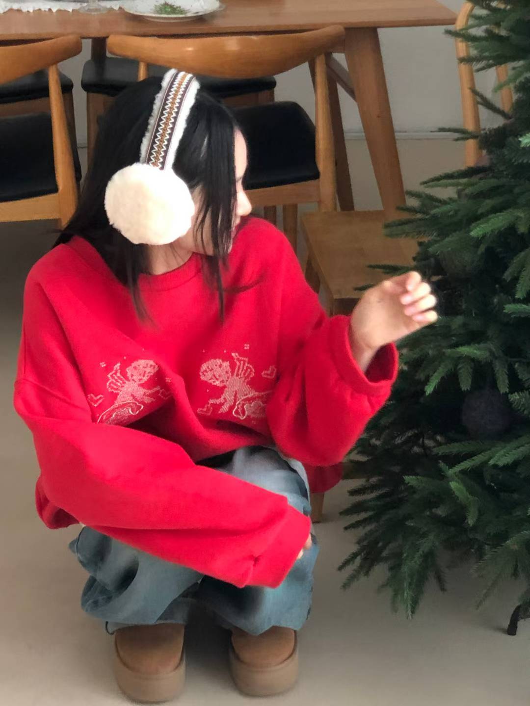 (DEC NEW) Cupid embroidered fleece-lined winter sweatshirt