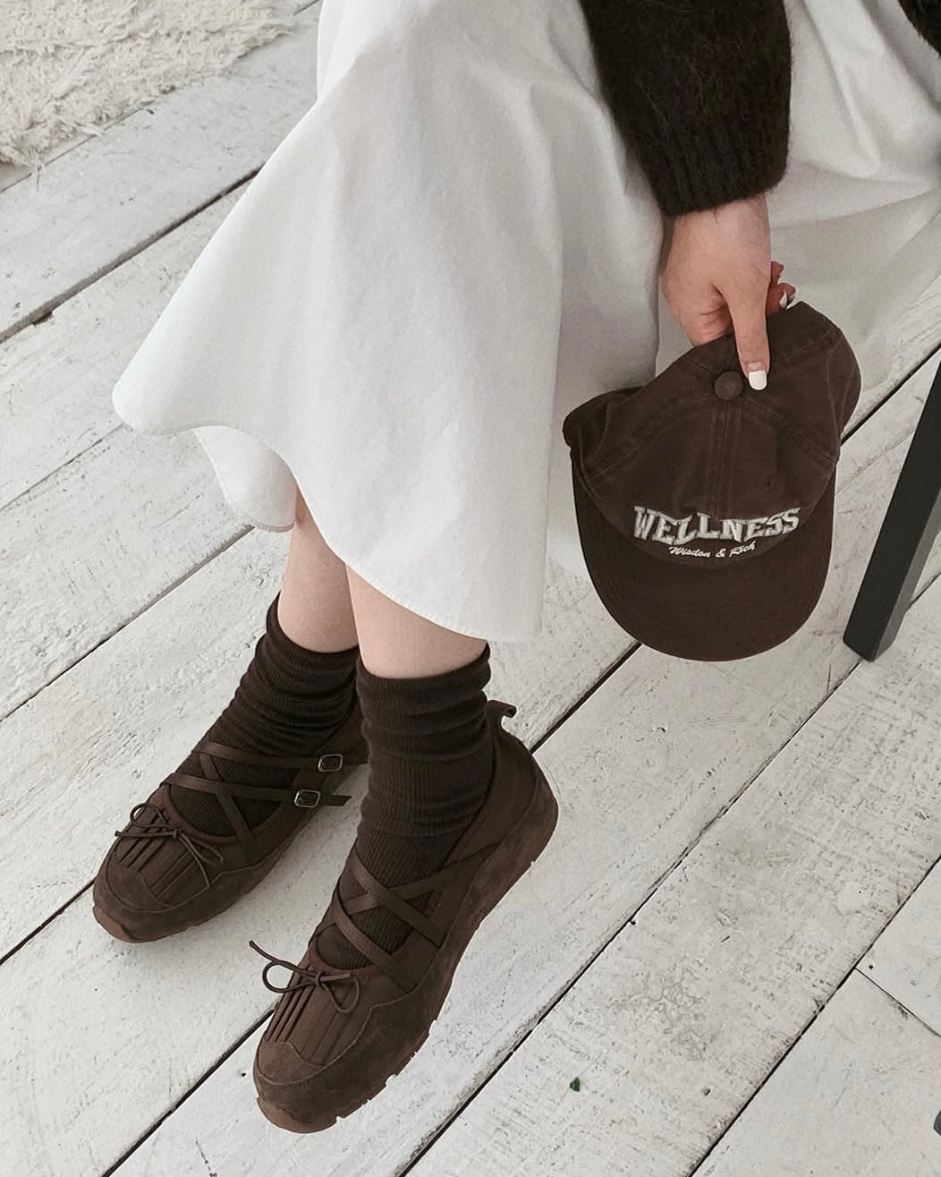 Fringe Ribbon Sneakers (Brown)