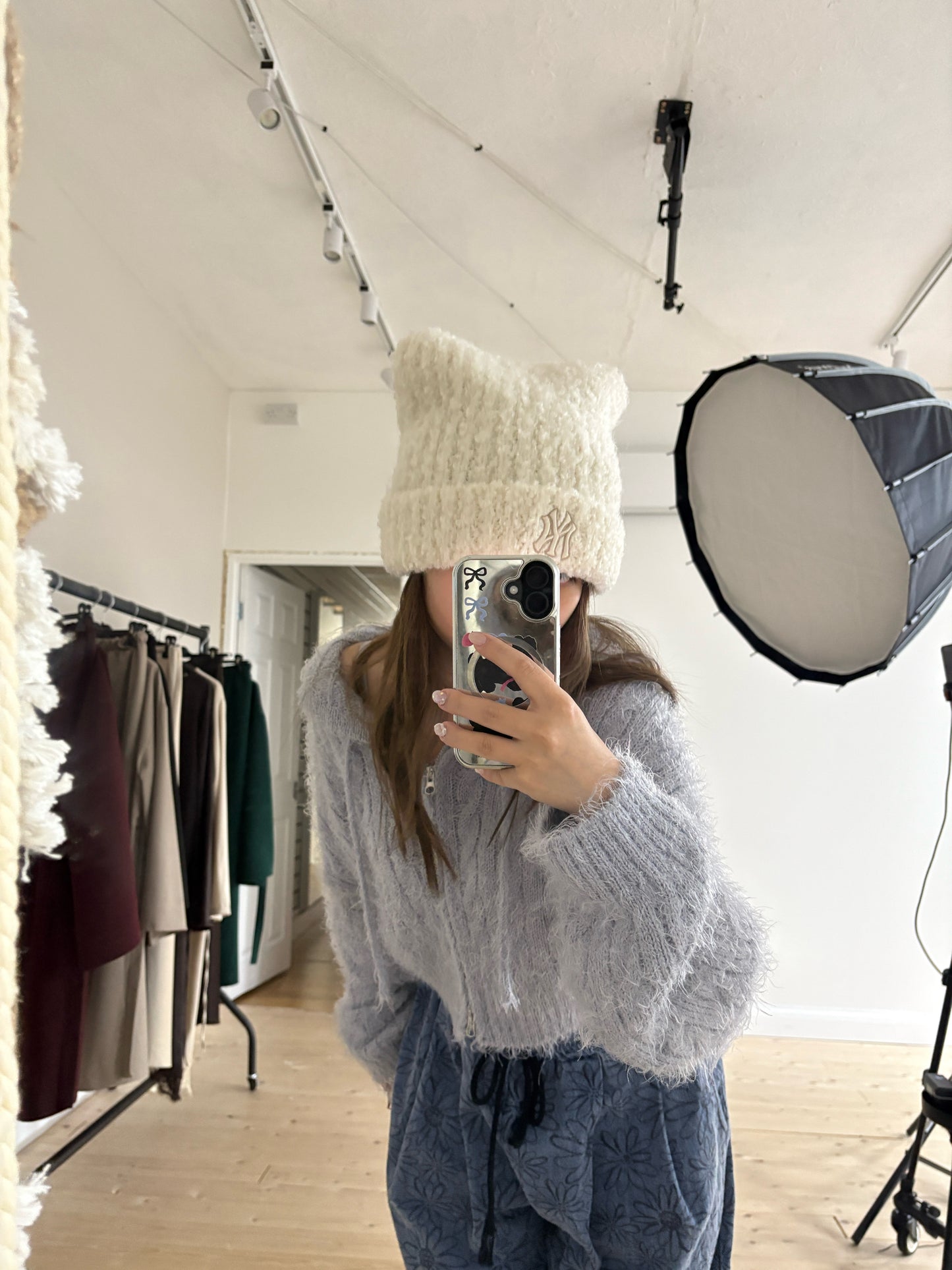 MLB PLUSH MEOWING BEANIE (Cream)