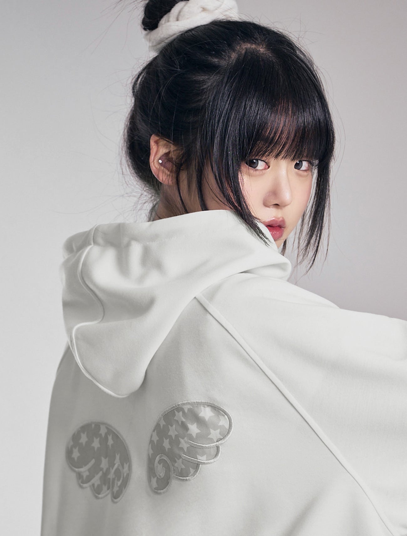 [LOOXP MADE]Angel embroidery patch high neck overfit hooded zip-up