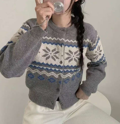(Preorder) Snow Flower Knit Cardigan