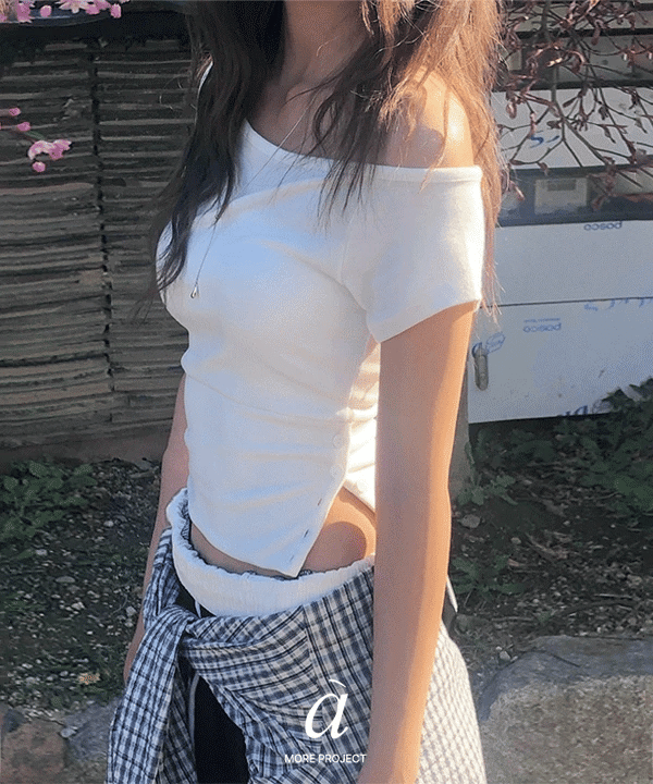 [anyonemore MADE] Slim One Shoulder T-shirt
