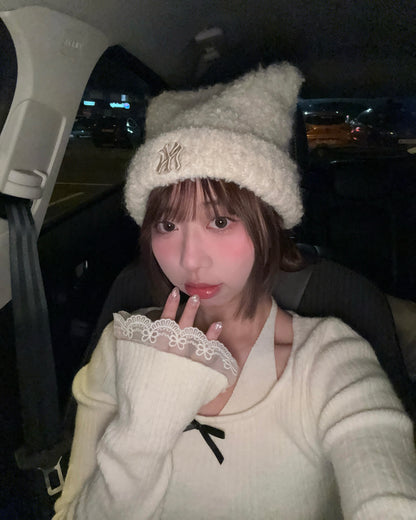 MLB PLUSH MEOWING BEANIE (Cream)