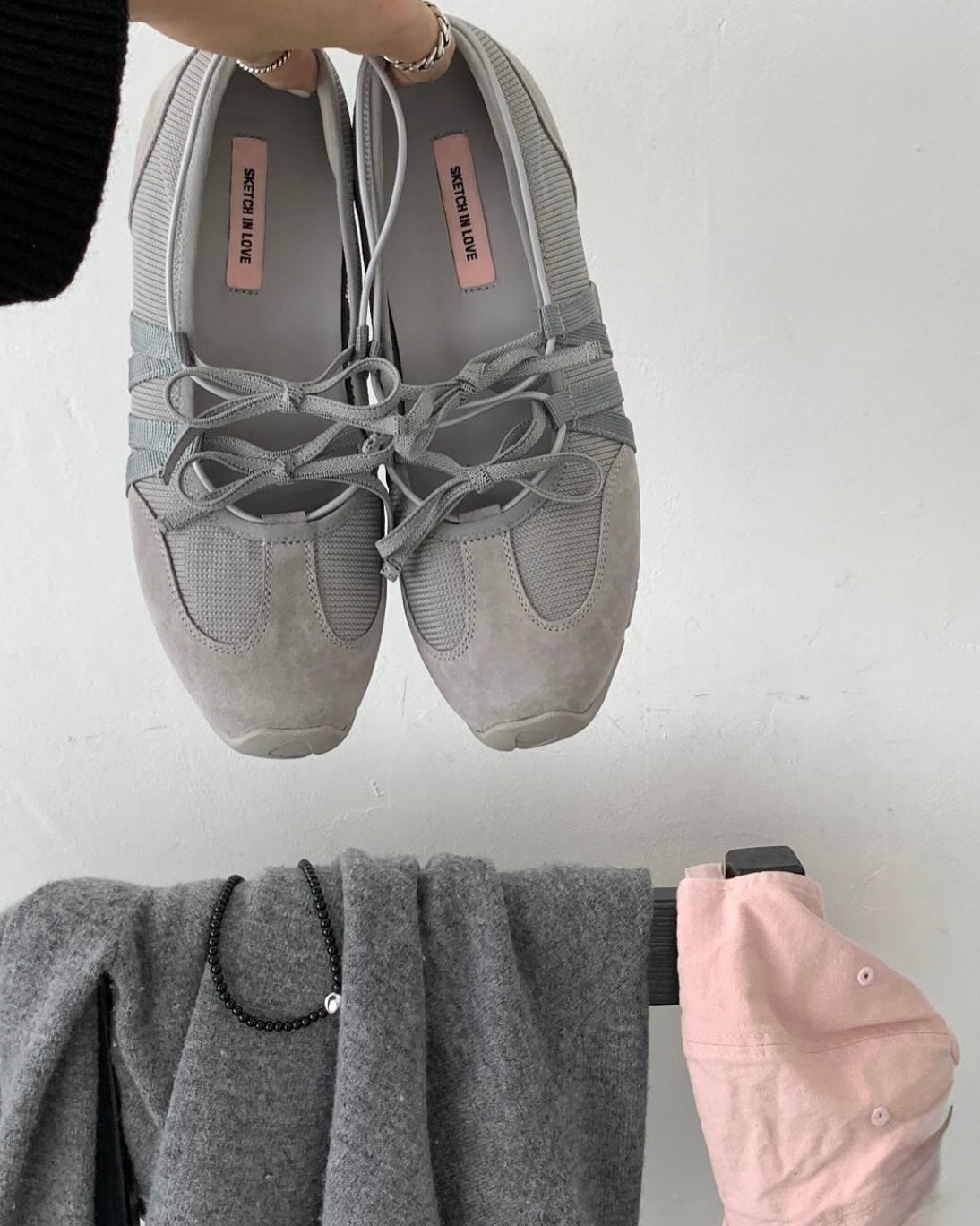 Ribbon Mood Sneakers (Grey)