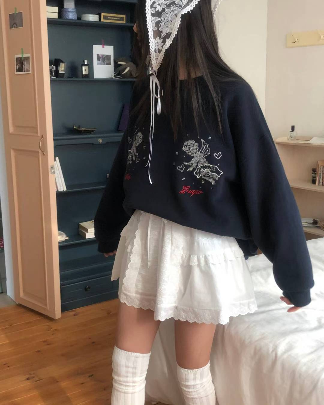 (DEC NEW) Cupid embroidered fleece-lined winter sweatshirt
