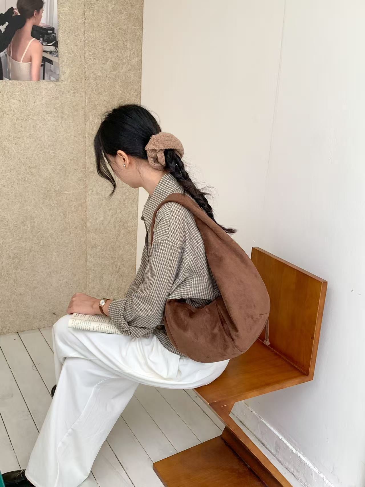 (BF NEW IN) Winter Croissant Ring bag