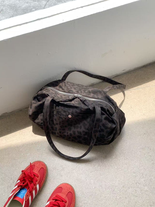 (BF NEW IN) Cozy Leopard Print Shoulder Bag