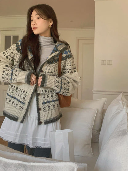 (BF NEW IN) Nordic Pattern Cardigan with Hood
