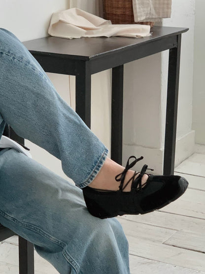 Ribbon Mood Sneakers (Black)