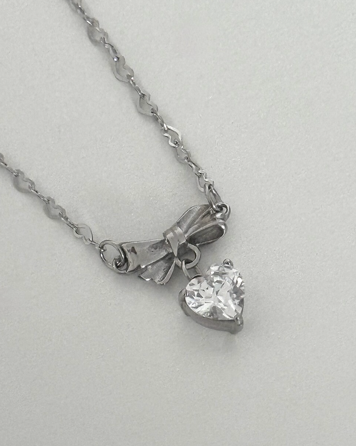 [OFUSE] 24 winter - cubic heart necklace