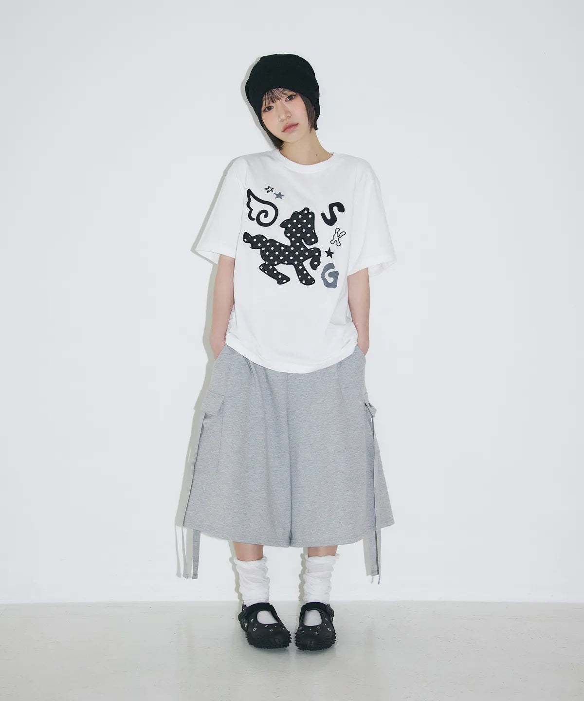 [SLEEKGLOW] Dot Pony Applique T-shirt [White]