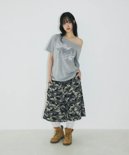 [SLEEKGLOW] Horse One-Shoulder T-Shirt [Gray]