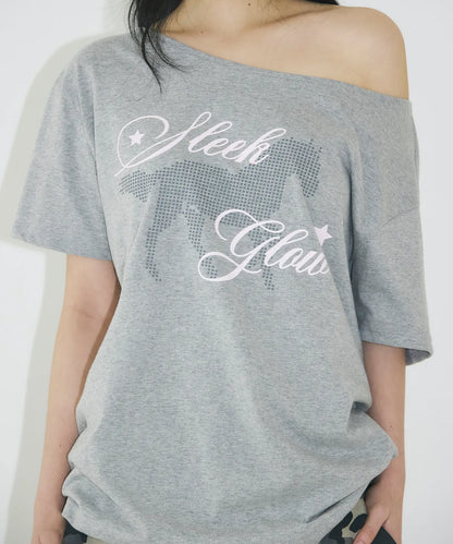 [SLEEKGLOW] Horse One-Shoulder T-Shirt [Gray]