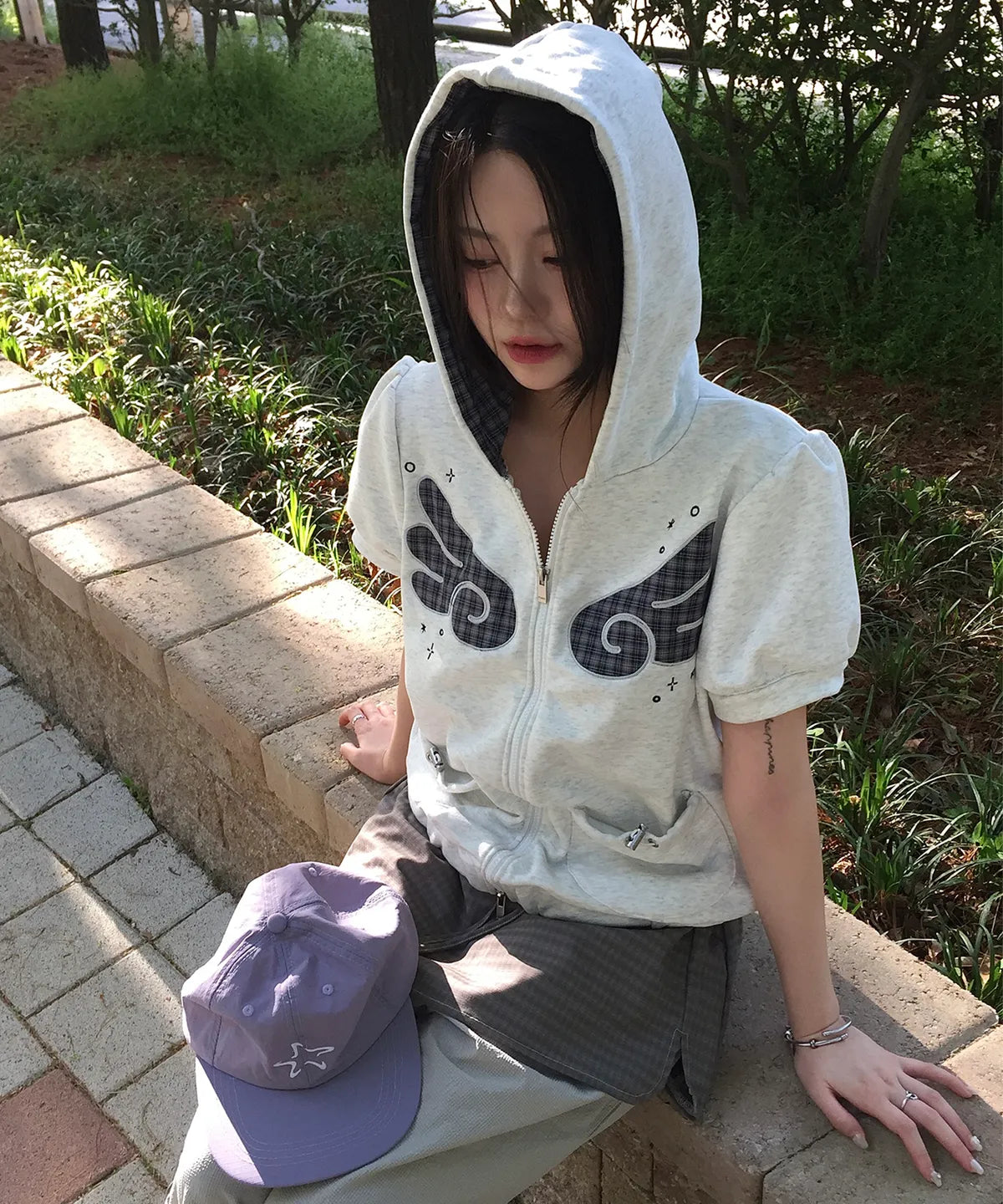 Musinsa Sale 11/6! ! [SOME PLACE] Angel Hoodie Check Contrast Detail Pocket Drawstring Puff Short Sleeve Zip-Up Hoodie [White]