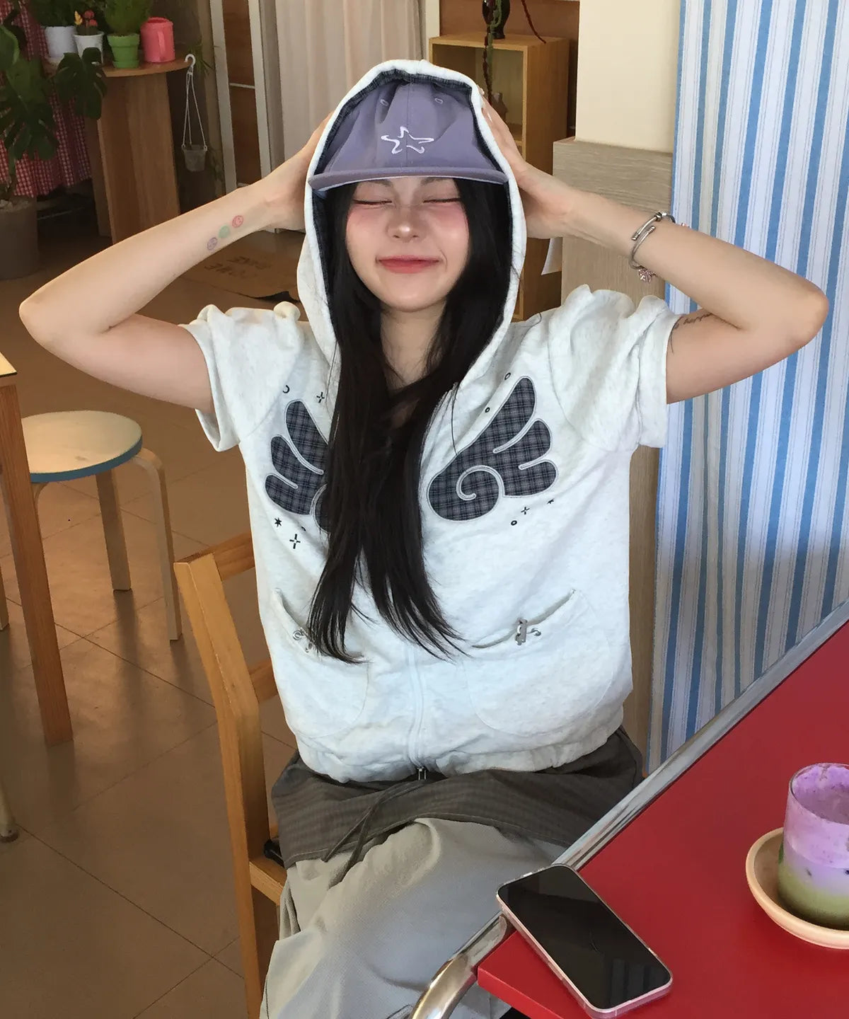 Musinsa Sale 11/6! ! [SOME PLACE] Angel Hoodie Check Contrast Detail Pocket Drawstring Puff Short Sleeve Zip-Up Hoodie [White]