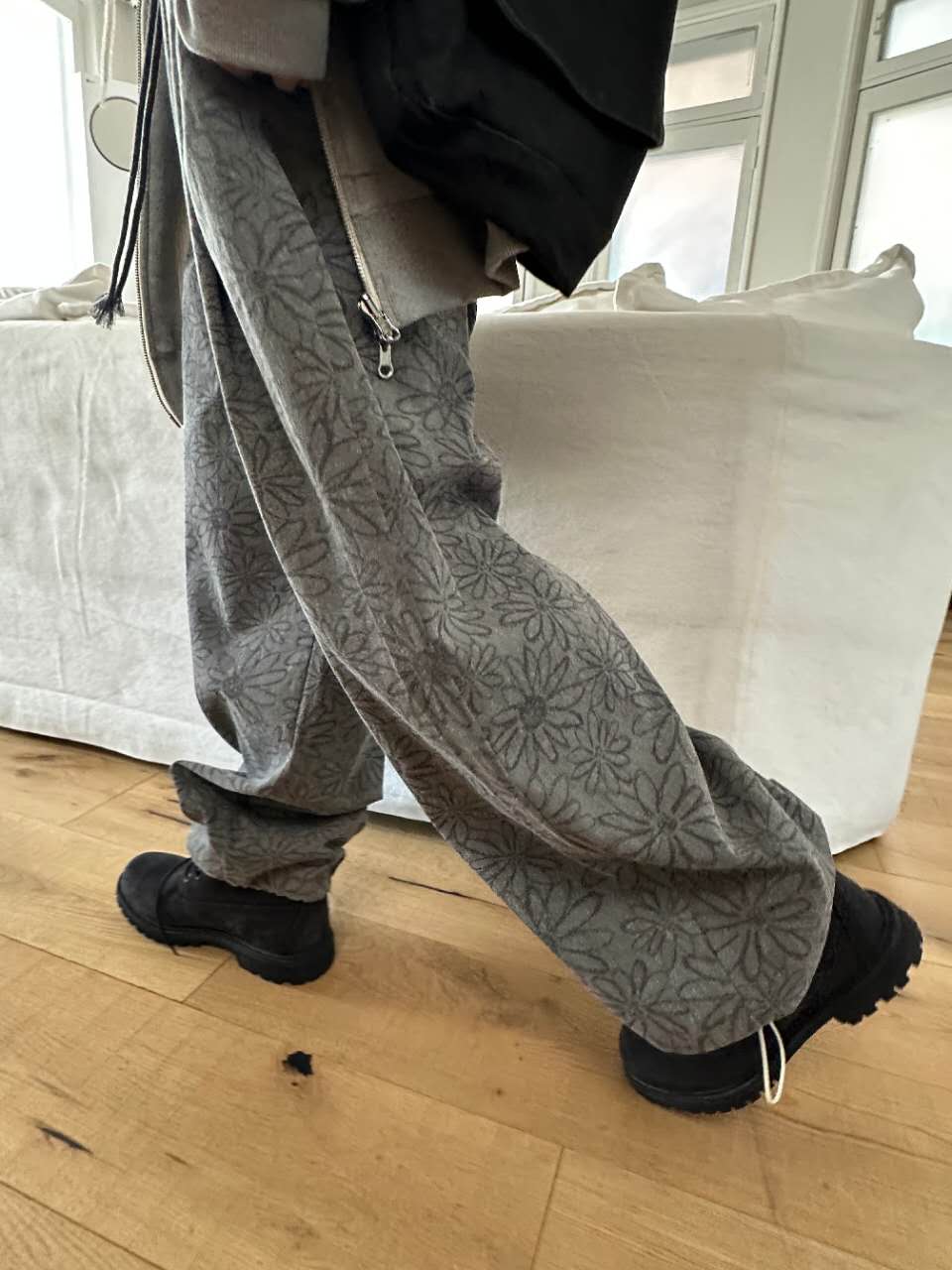 (Preorder) Floral pigment print loose-fit cotton one size pants