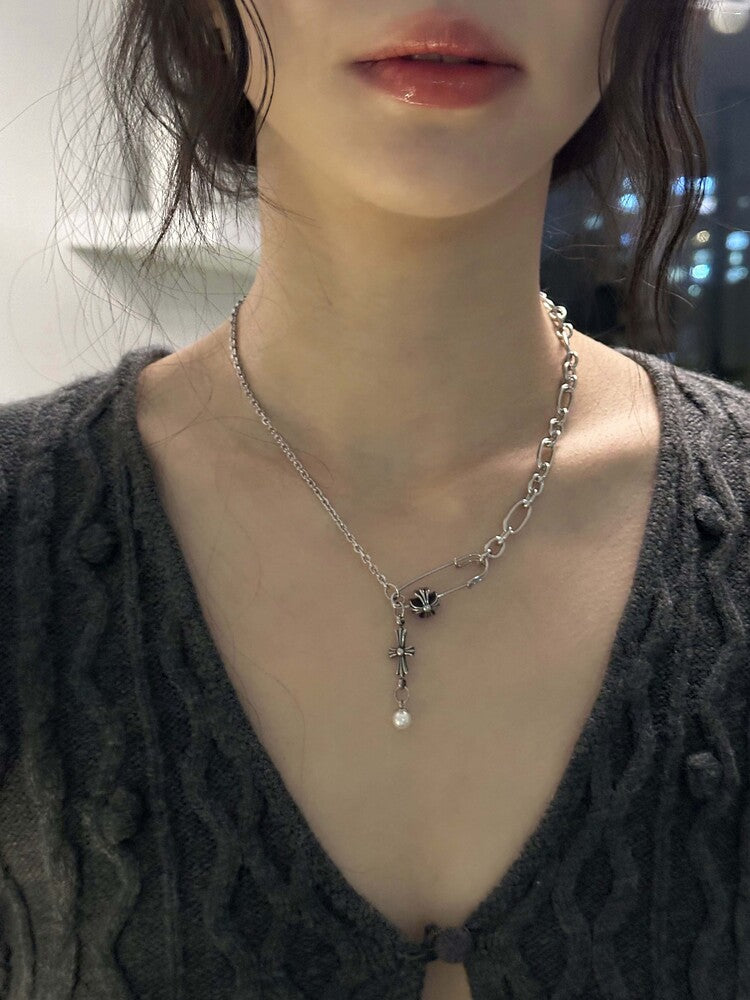 [OFUSE] Itzy Yeji Pick! Pearl drop necklace(cross)