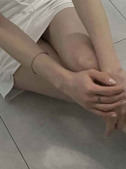 [OFUSE] aespa Winter pick! Star knot ring
