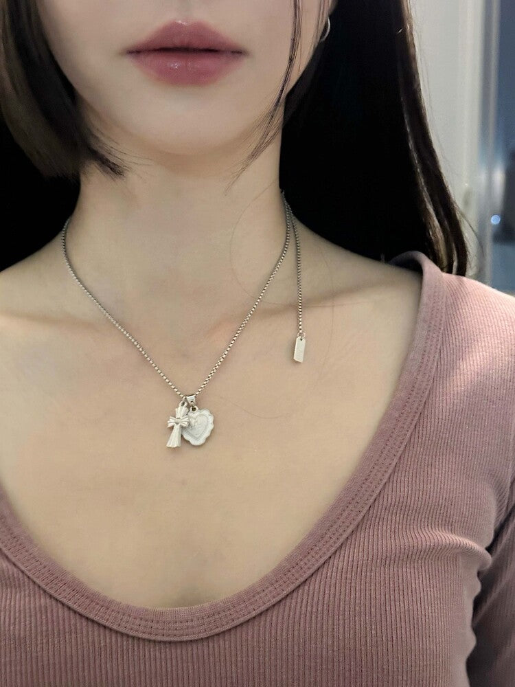 [OFUSE] IDLE Yuqi's pick! Matt heart cross necklace